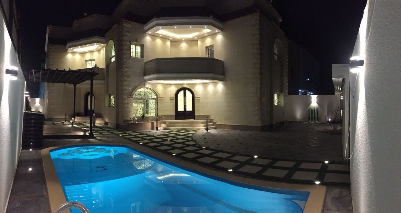 نافورة مضيئة